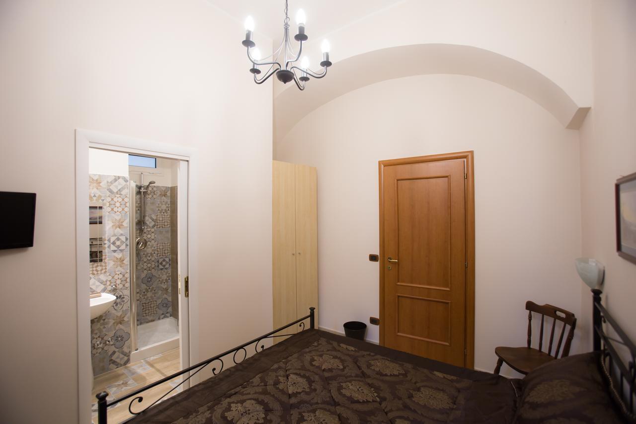 Bed and Breakfast A Casa Di Nonna Giulia Napoli Esterno foto